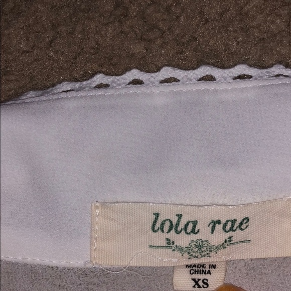 🌸LOLA RAE: White Collared Lace Tank Top - Picture 4 of 5